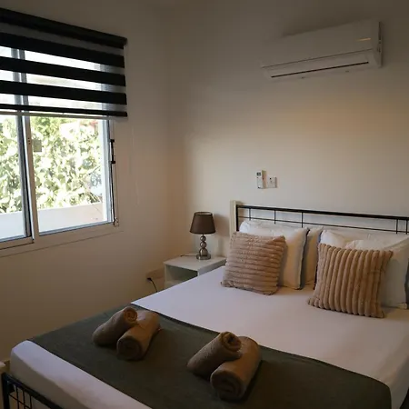 Mycyprusstay - Danaos 1 Bedroom Palm Garden Escape *