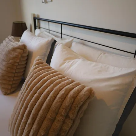 Mycyprusstay - Danaos 1 Bedroom Palm Garden Escape *