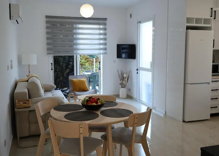 Mycyprusstay - Danaos 1 Bedroom Palm Garden Escape 公寓