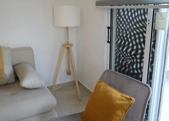 Mycyprusstay - Danaos 1 Bedroom Palm Garden Escape