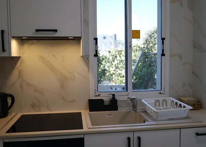 公寓 Mycyprusstay - Danaos 1 Bedroom Palm Garden Escape *